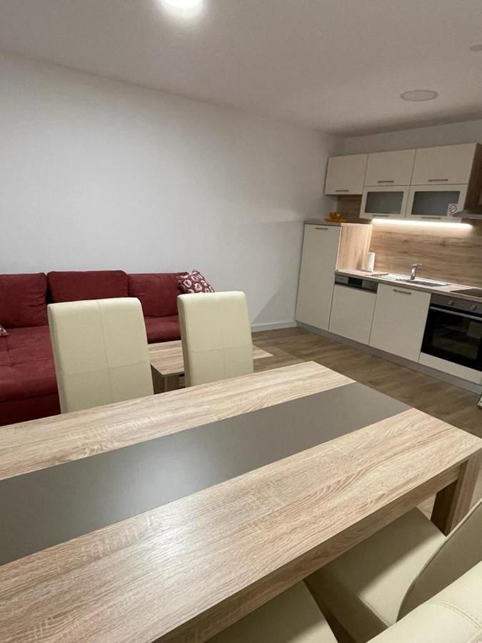 Apartmani Daisy Velika Gorica Bagian luar foto